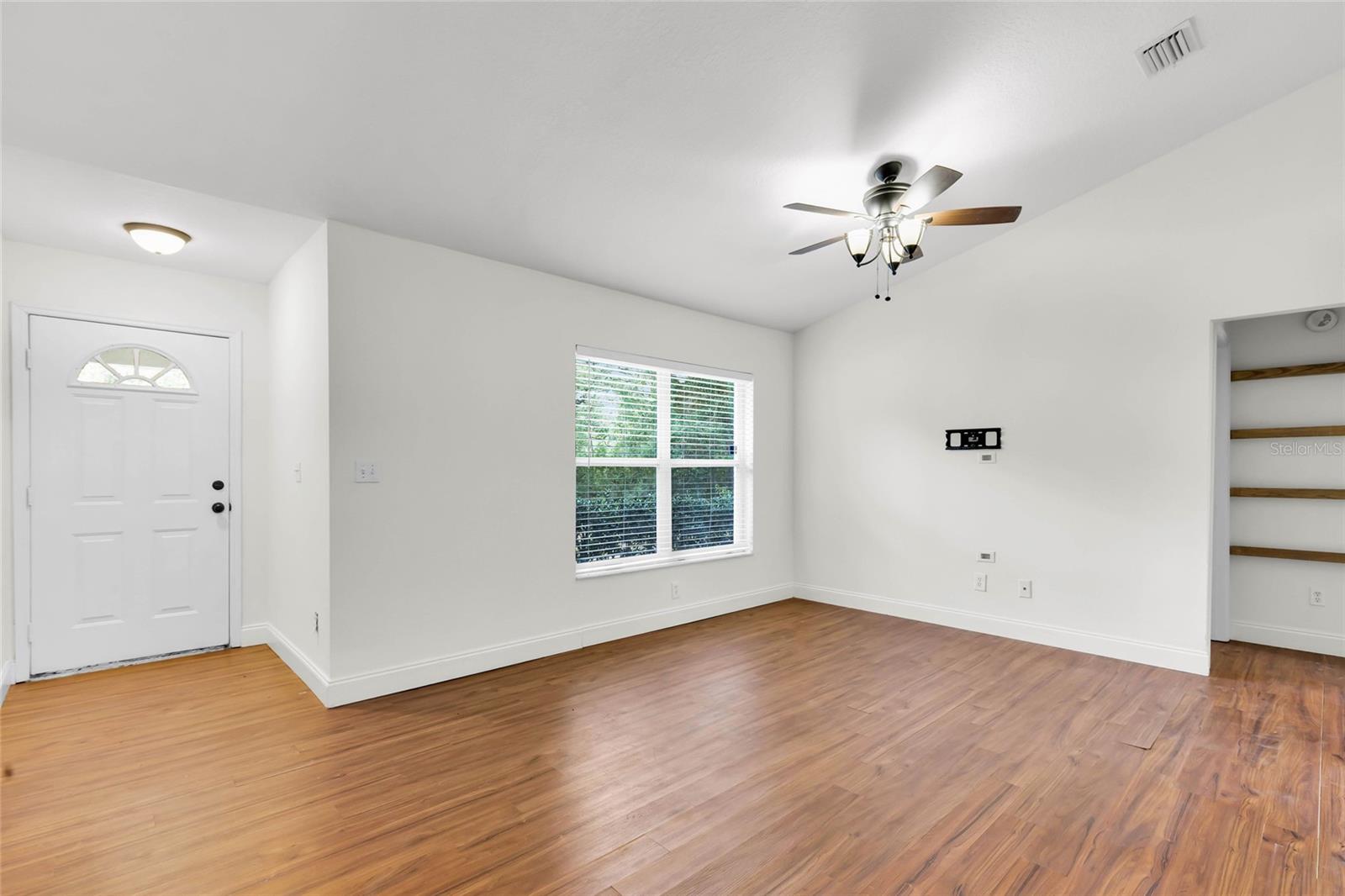 CARLTON VILLAGE - Residential