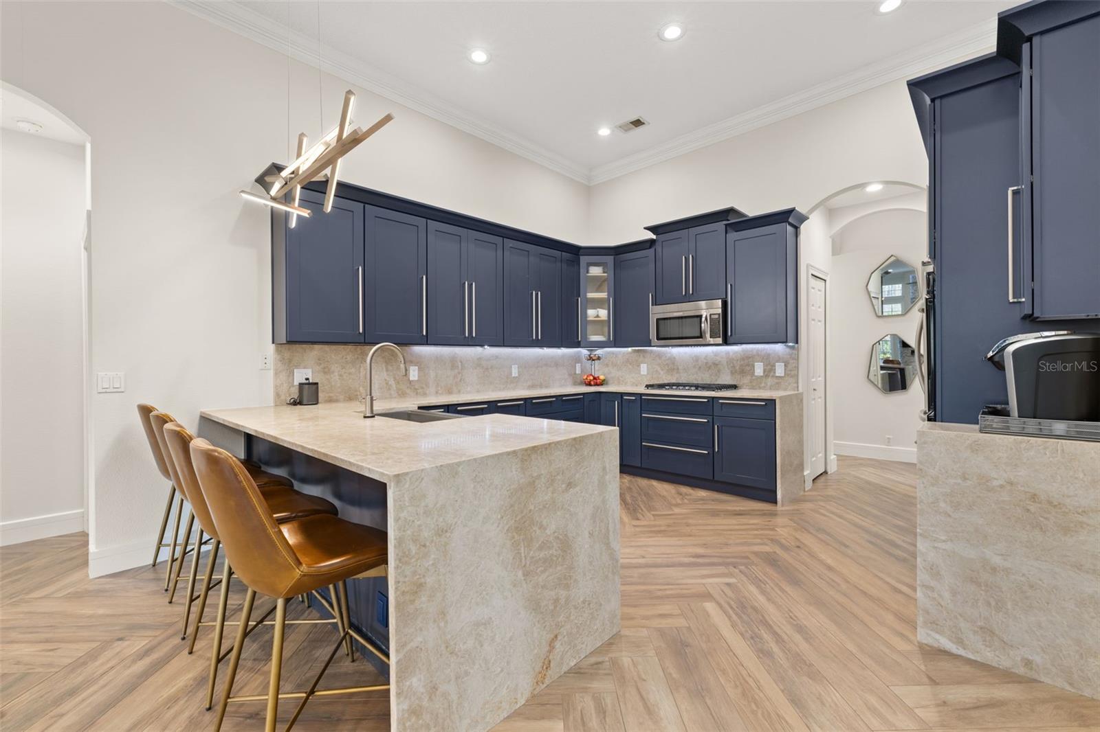 KEENES POINTE - Residential