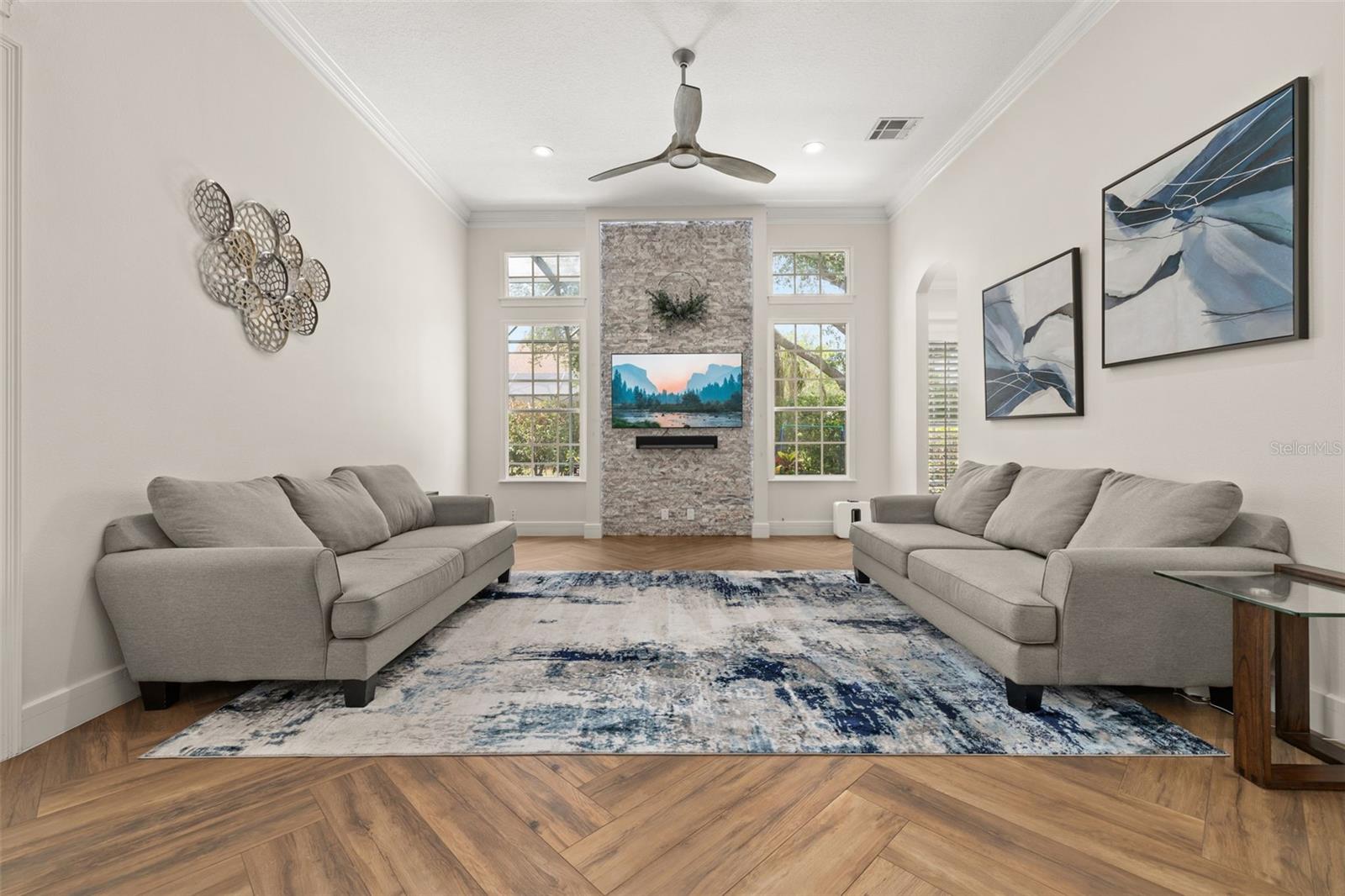 KEENES POINTE - Residential