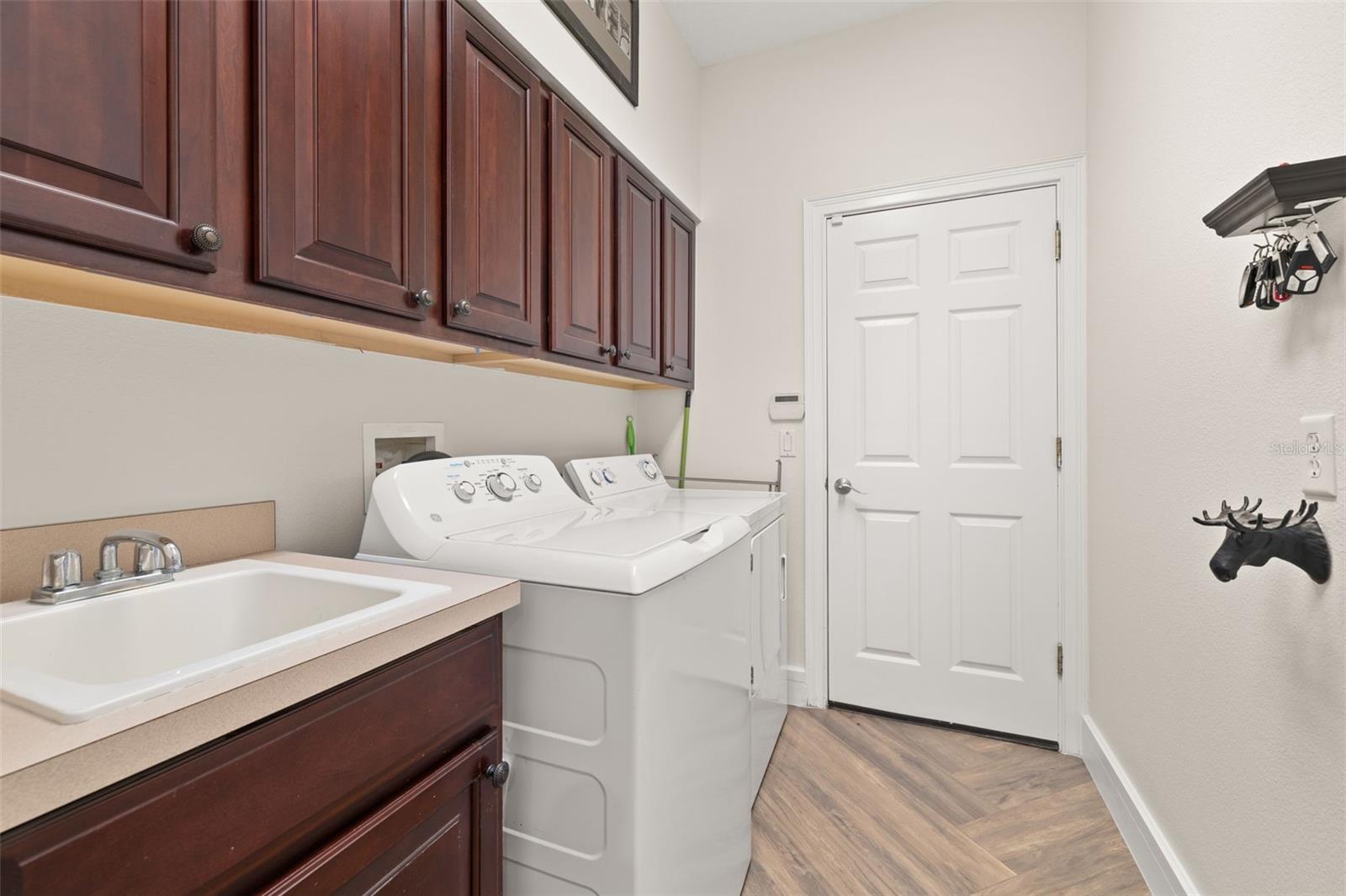 KEENES POINTE - Residential