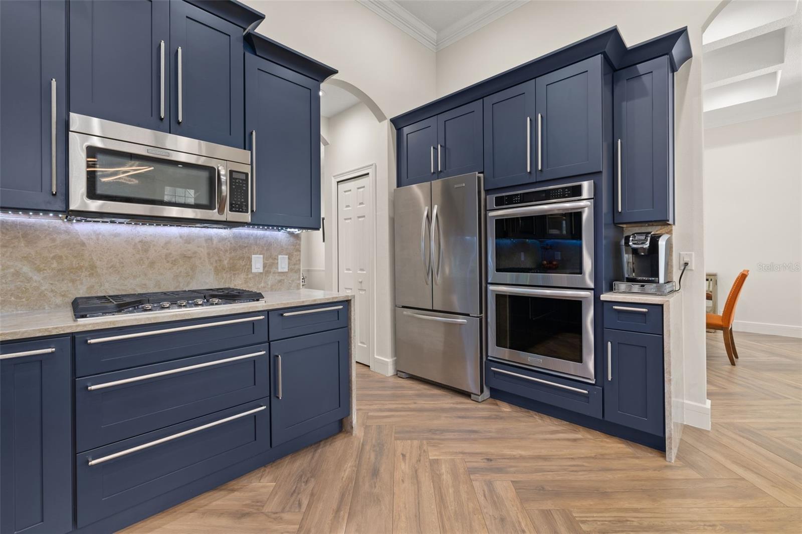 KEENES POINTE - Residential