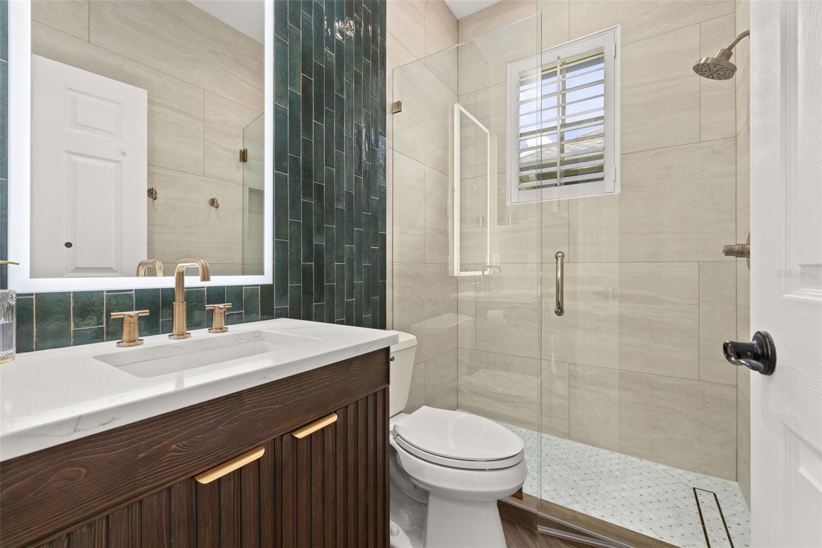 KEENES POINTE - Residential