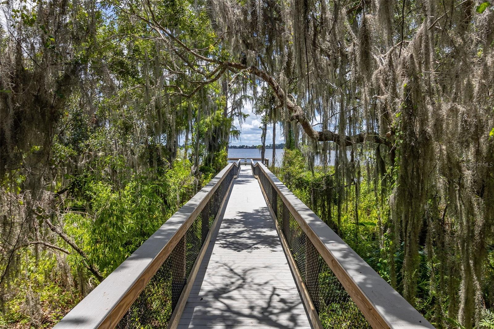 KEENES POINTE - Residential