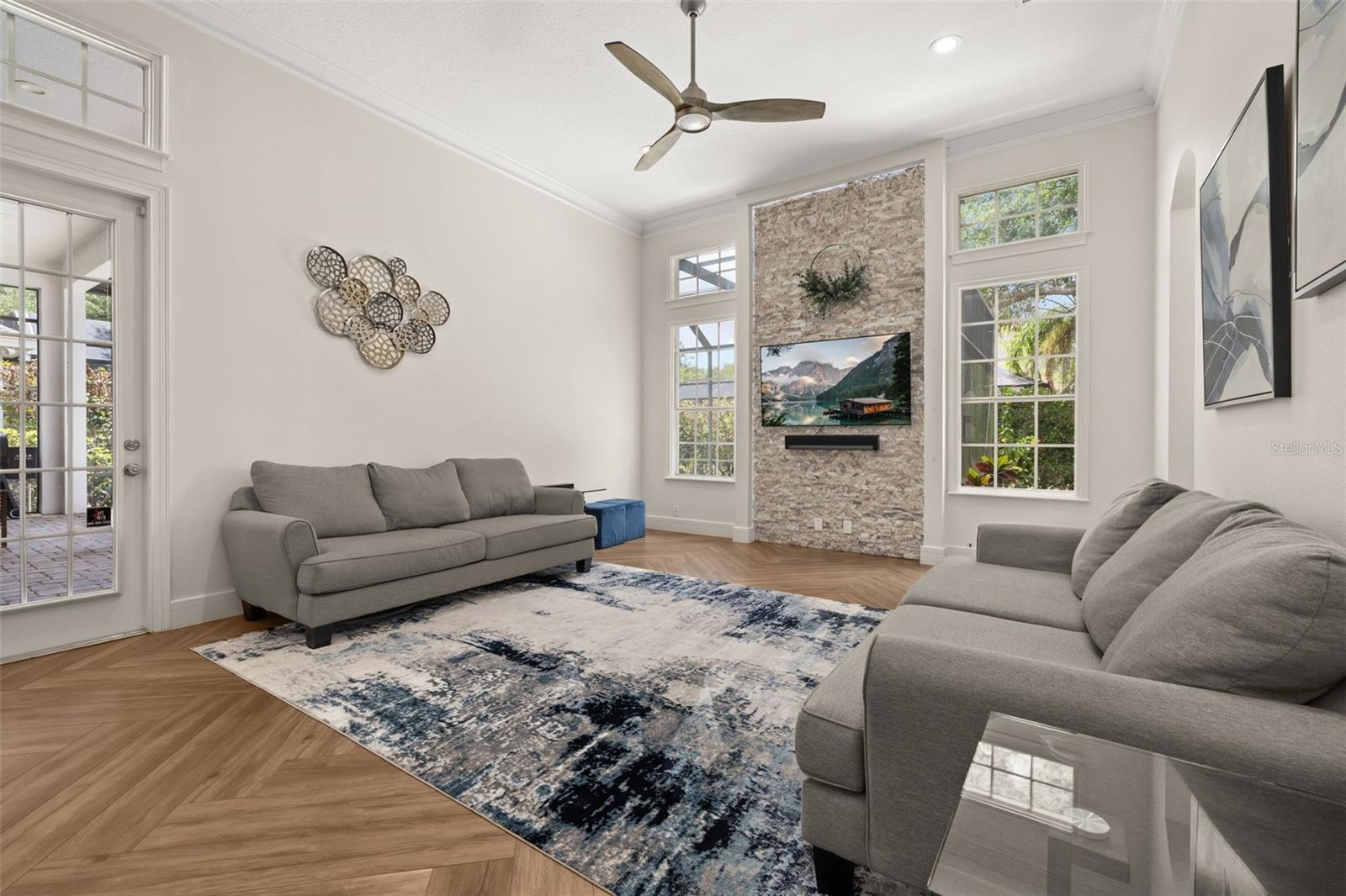 KEENES POINTE - Residential