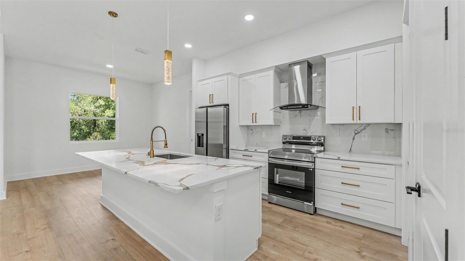 FLA DEV CO SUB - Residential