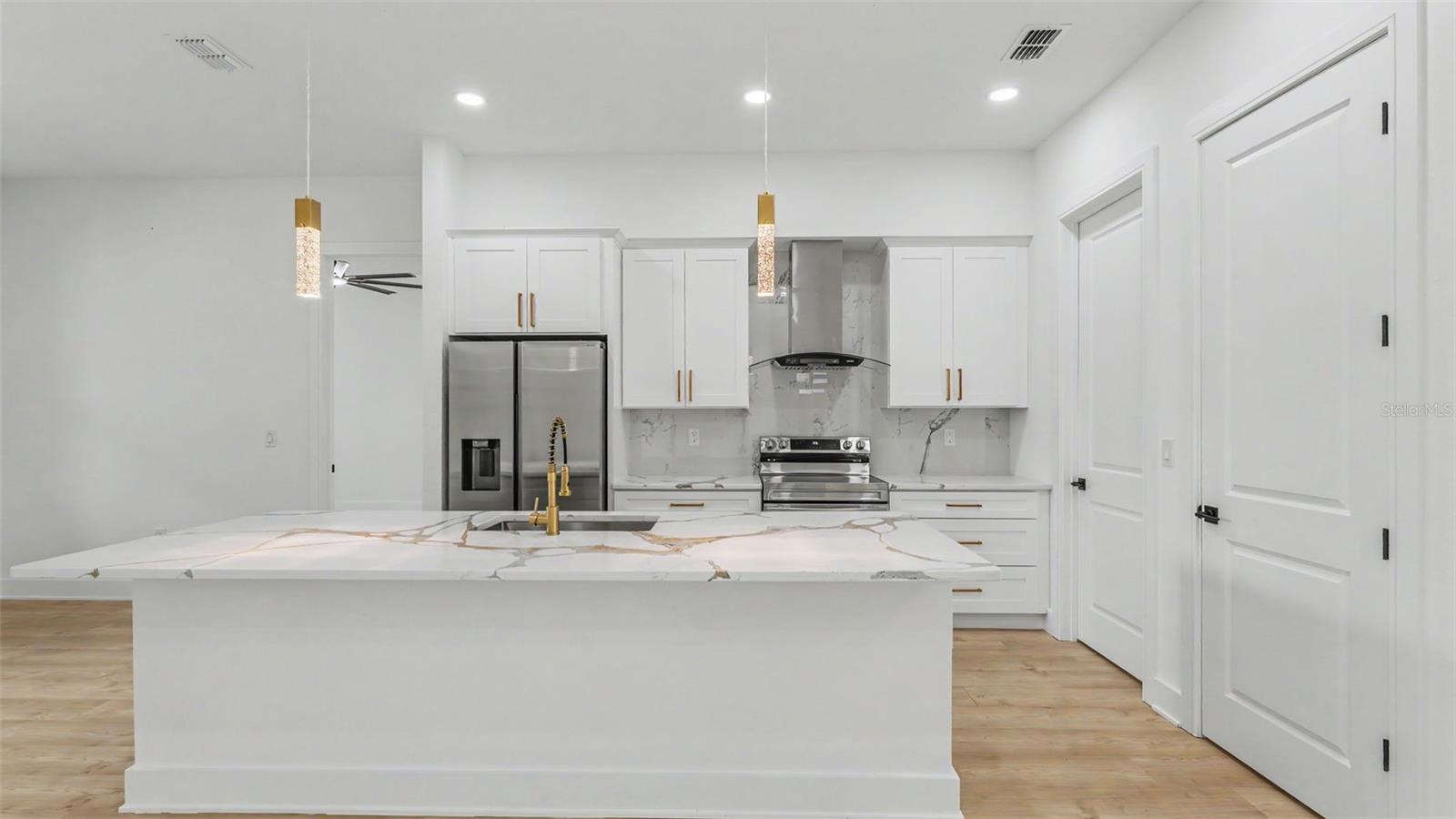 FLA DEV CO SUB - Residential