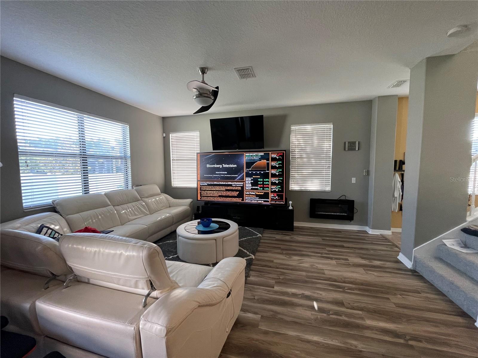 11796 CRESTRIDGE LOOP