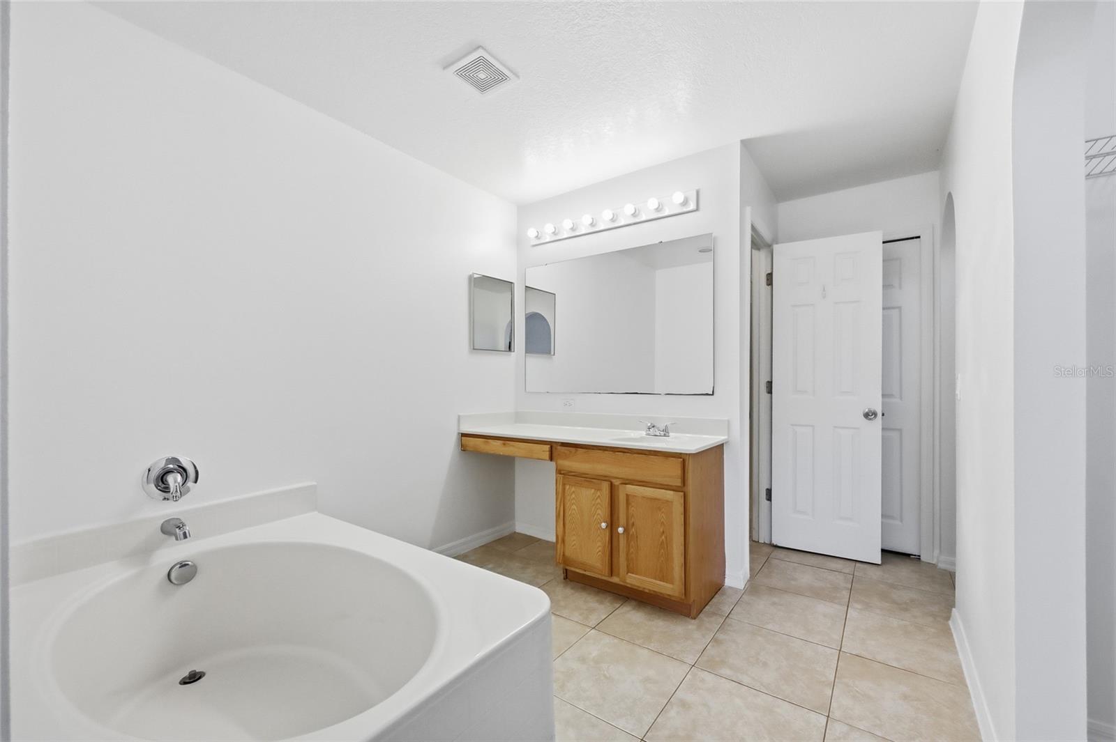 PINES WEST PH 03 - Residential