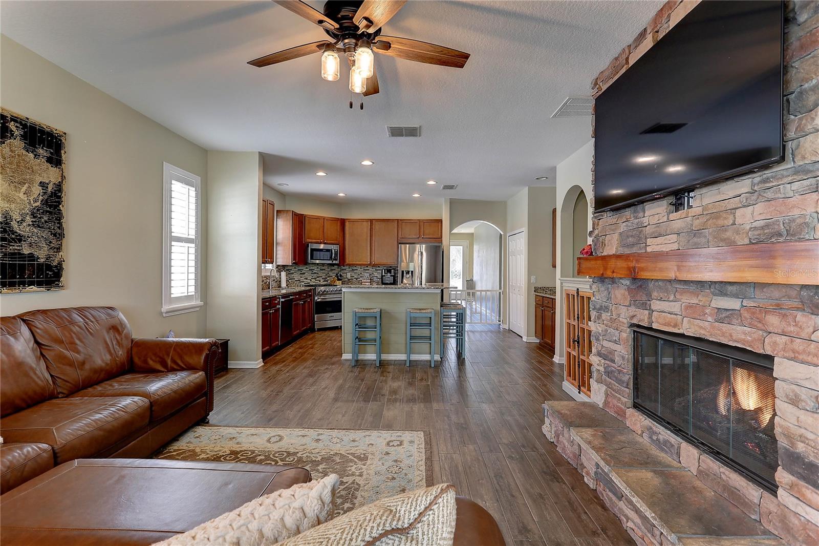 LAKESHORE RANCH PH I - Residential