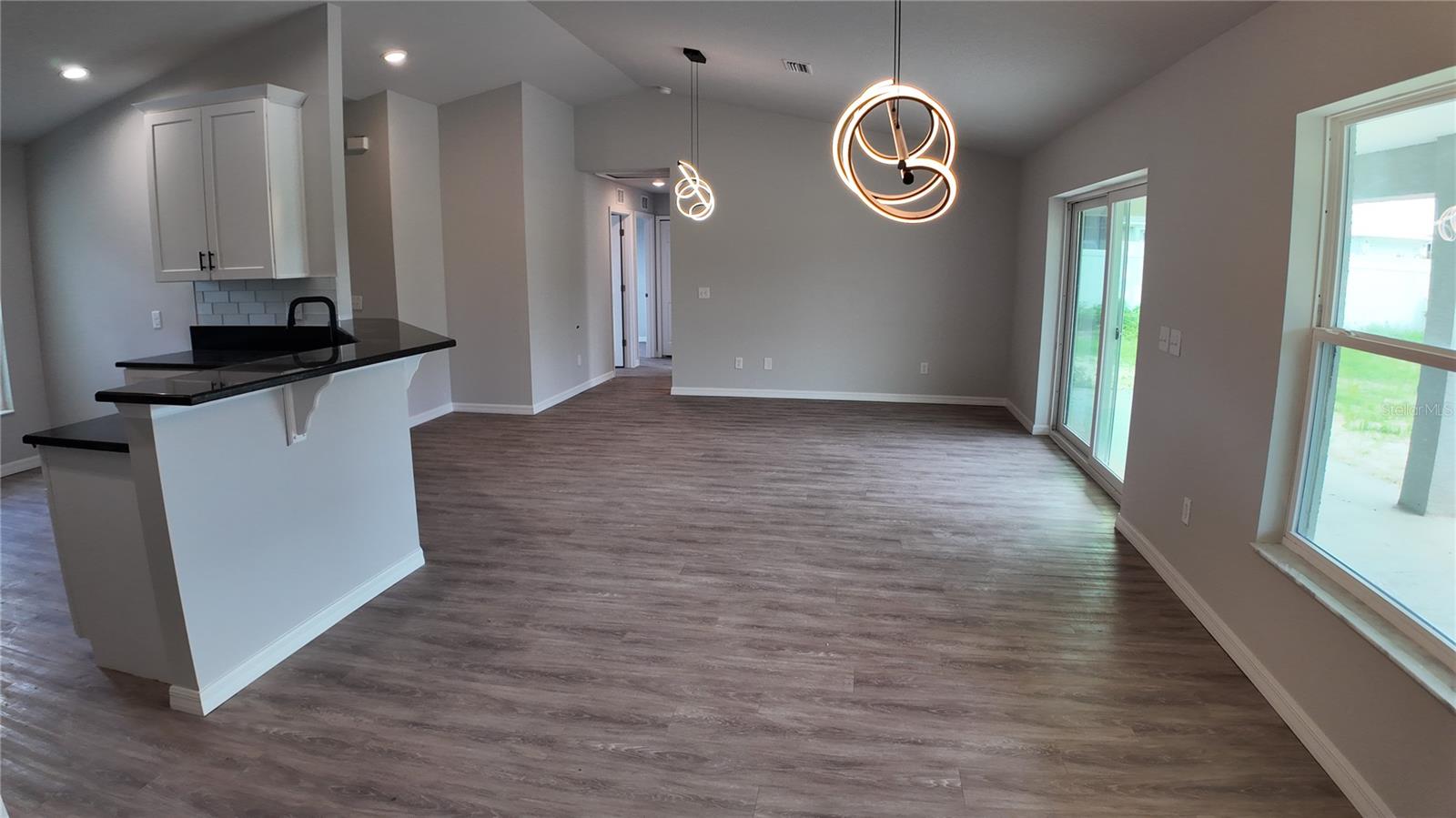 INVERNESS VILLAGE UN 4 - Residential Lease