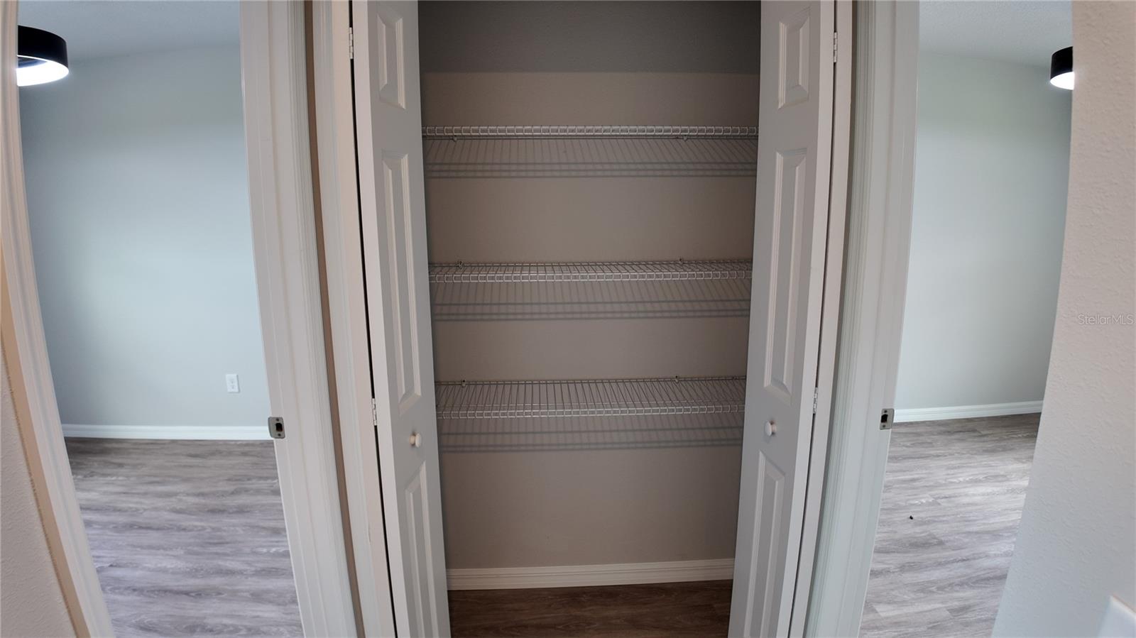 INVERNESS VILLAGE UN 4 - Residential Lease