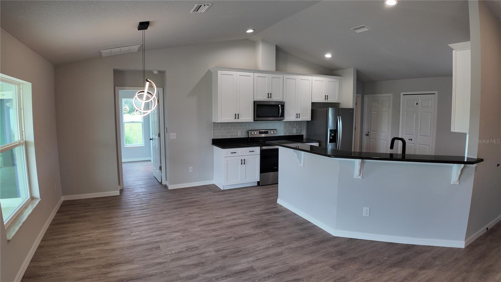 INVERNESS VILLAGE UN 4 - Residential Lease