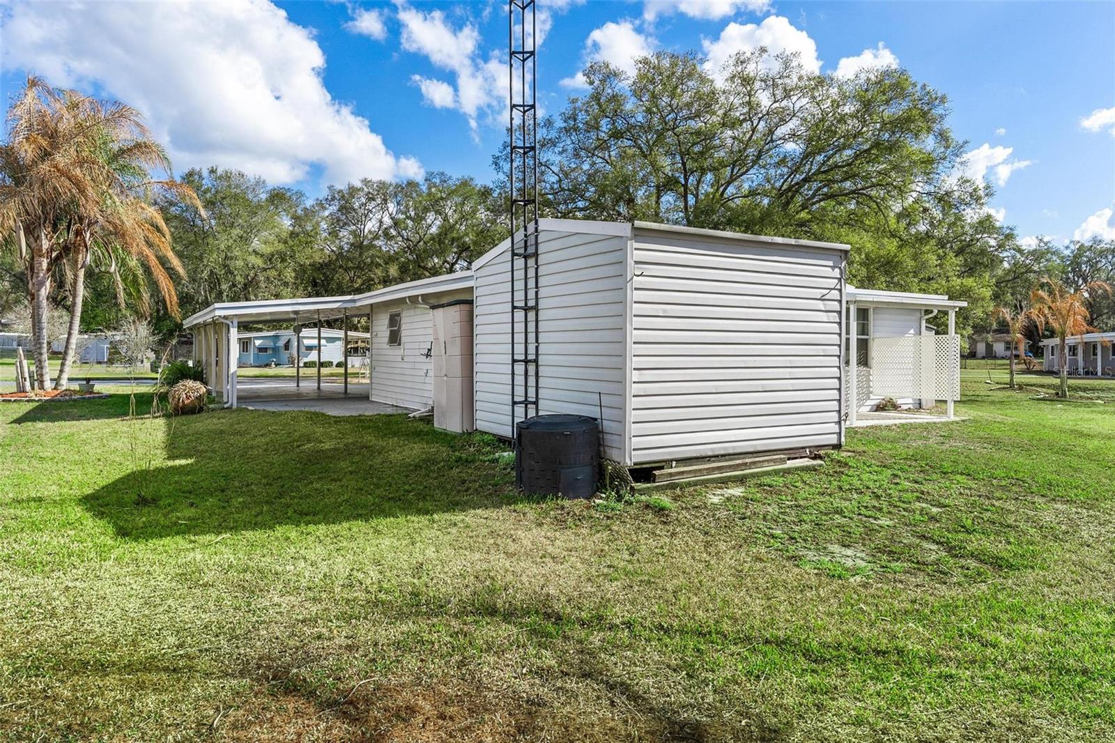 OAK GROVE MOBILE HOME - Residential