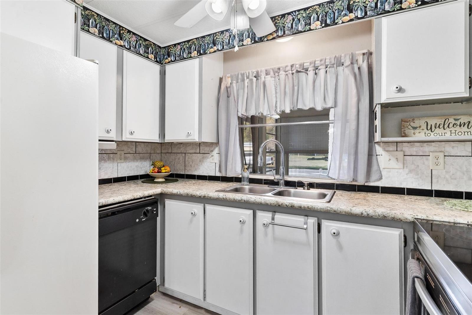 OAK GROVE MOBILE HOME - Residential