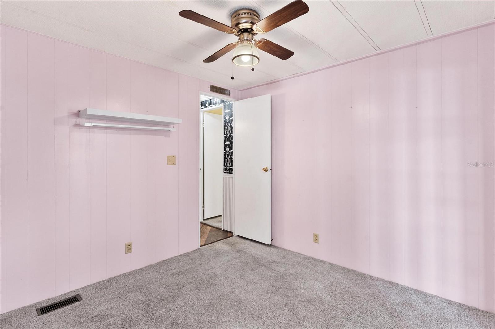 OAK GROVE MOBILE HOME - Residential