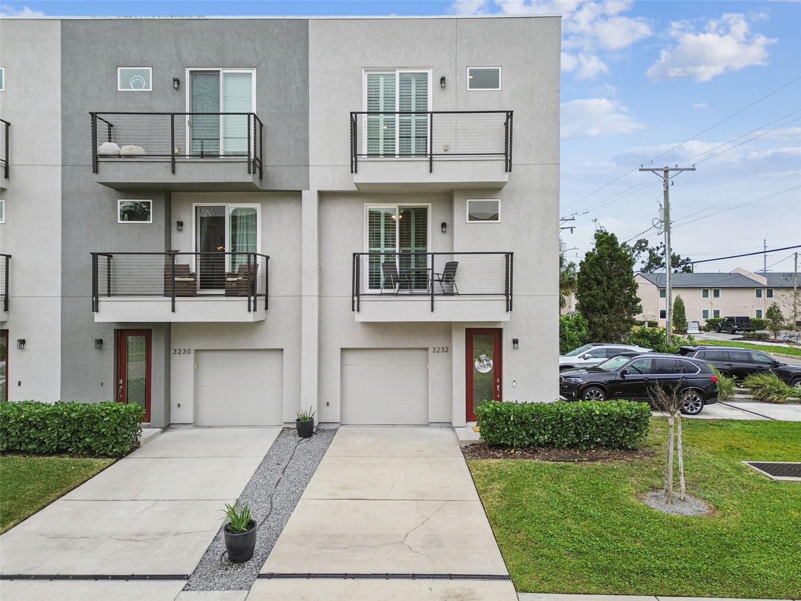 HORATIO SOUTH TWNHMS - Residential