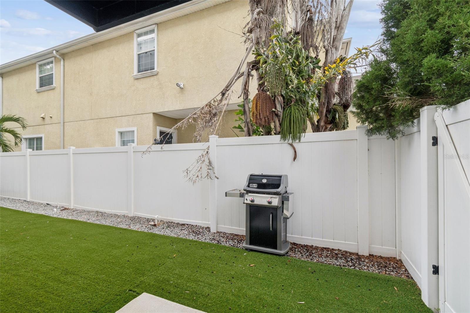 HORATIO SOUTH TWNHMS - Residential