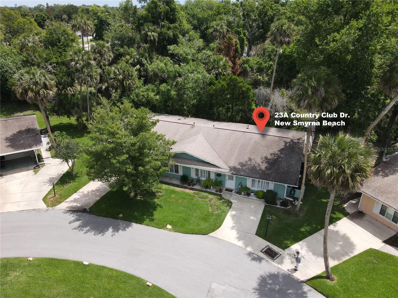 COUNTRY CLUB CHALETS - Residential