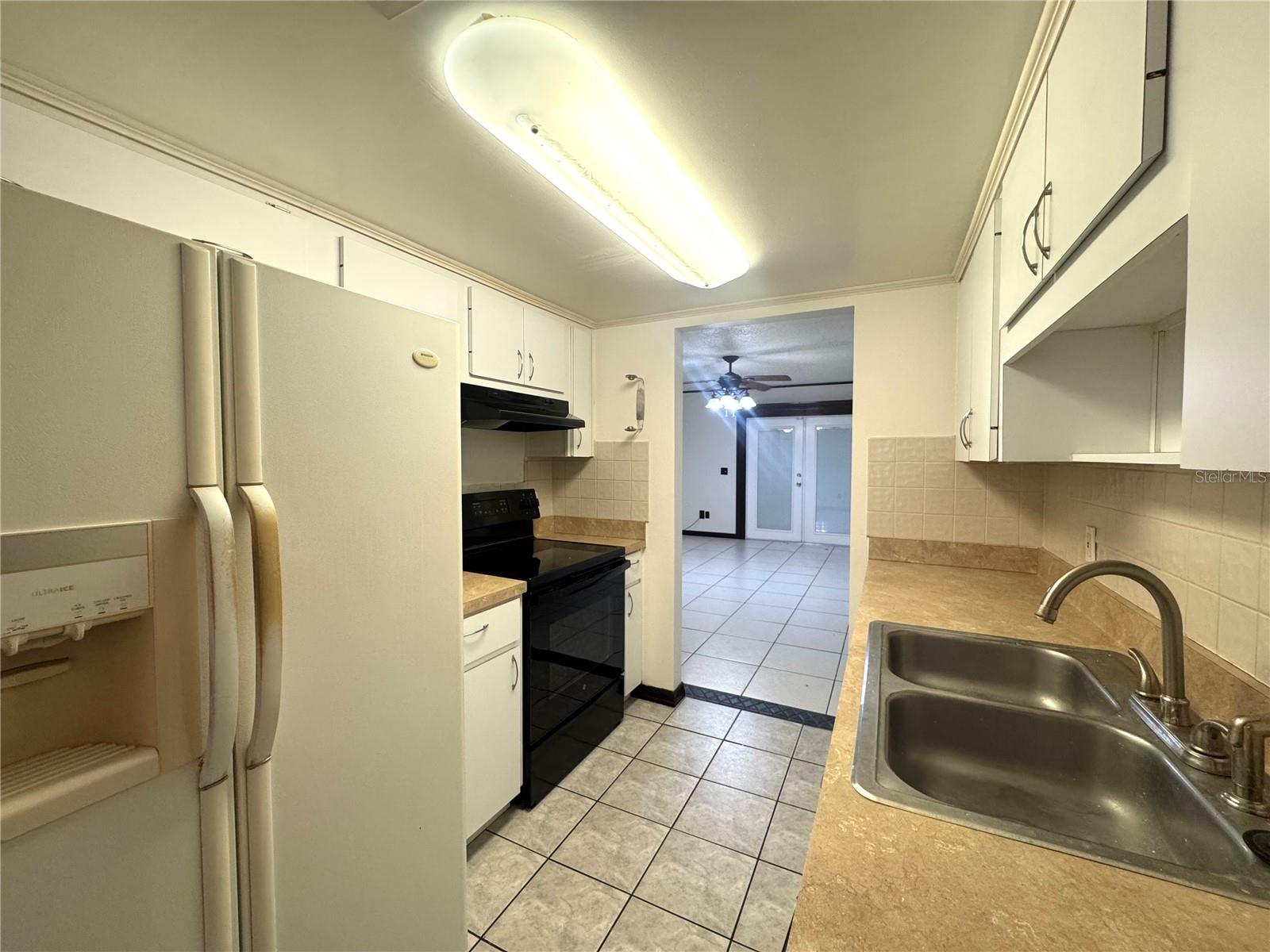 CARMEL OAKS CONDO PH 03 - Residential Lease