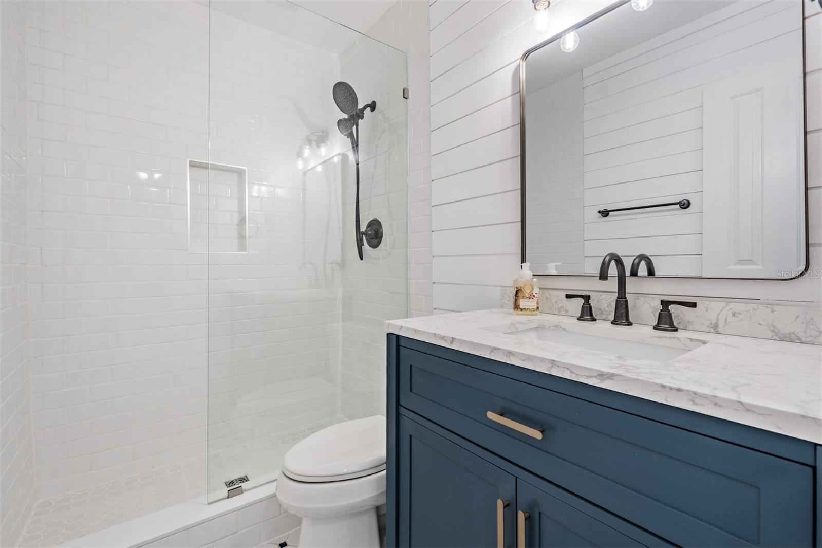 SEASIDE POINT - Residential