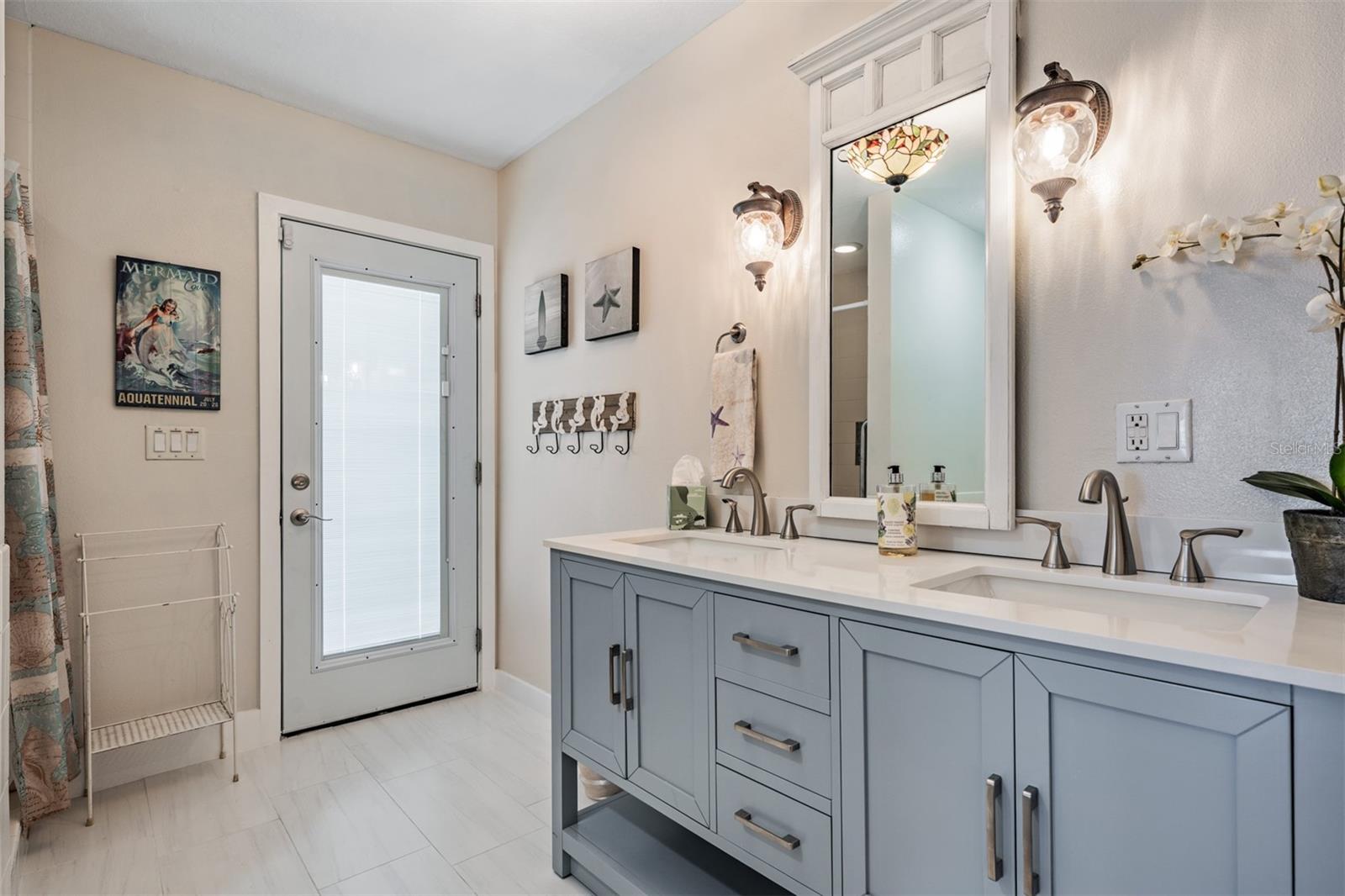 SEASIDE POINT - Residential