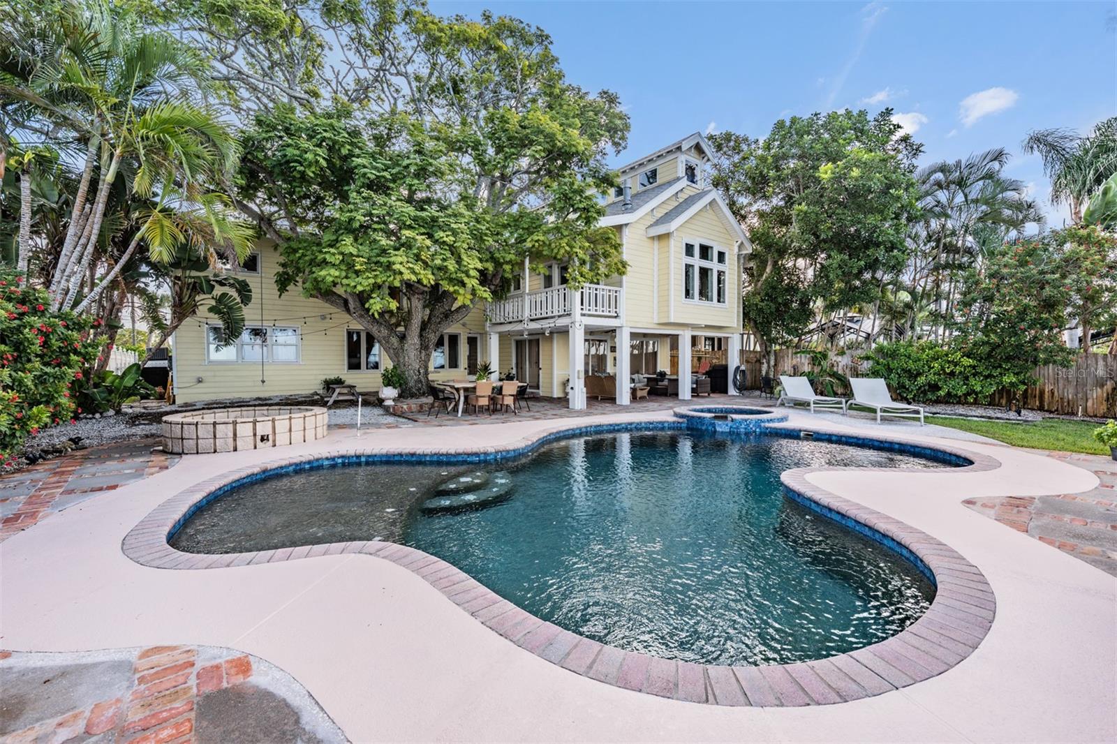 SEASIDE POINT - Residential