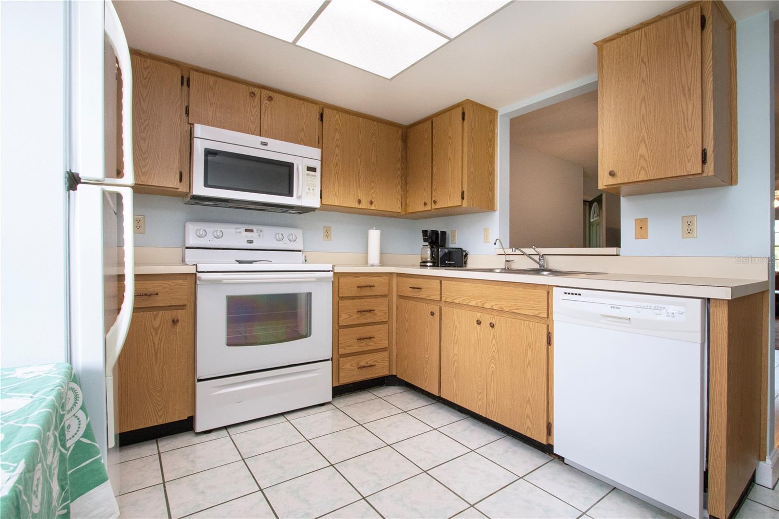 2017 HULLHOUSE DRIVE 351