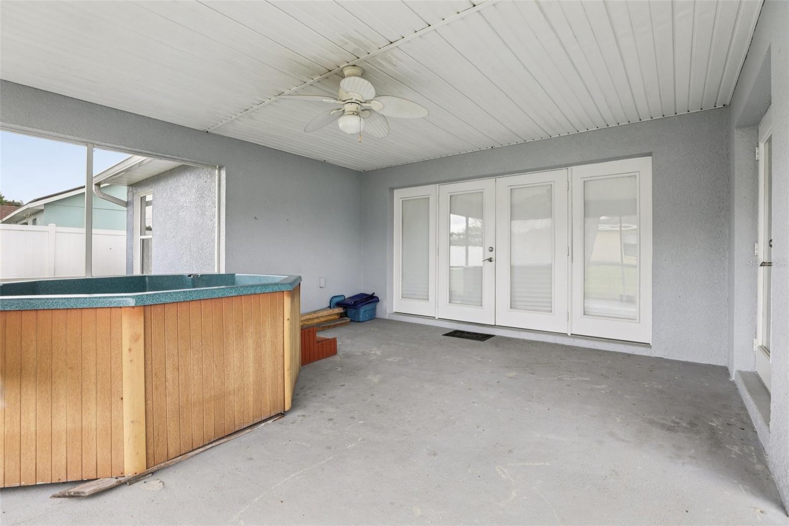 HIDDEN LAKES - Residential