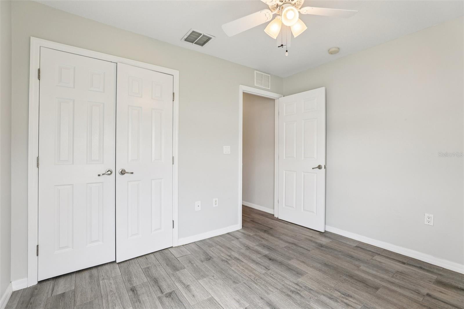 HIDDEN LAKES - Residential