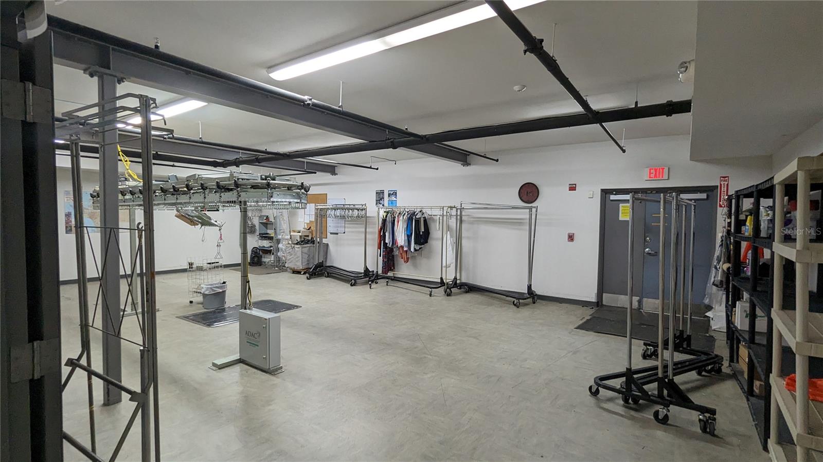 MONTEREY - Commercial Lease