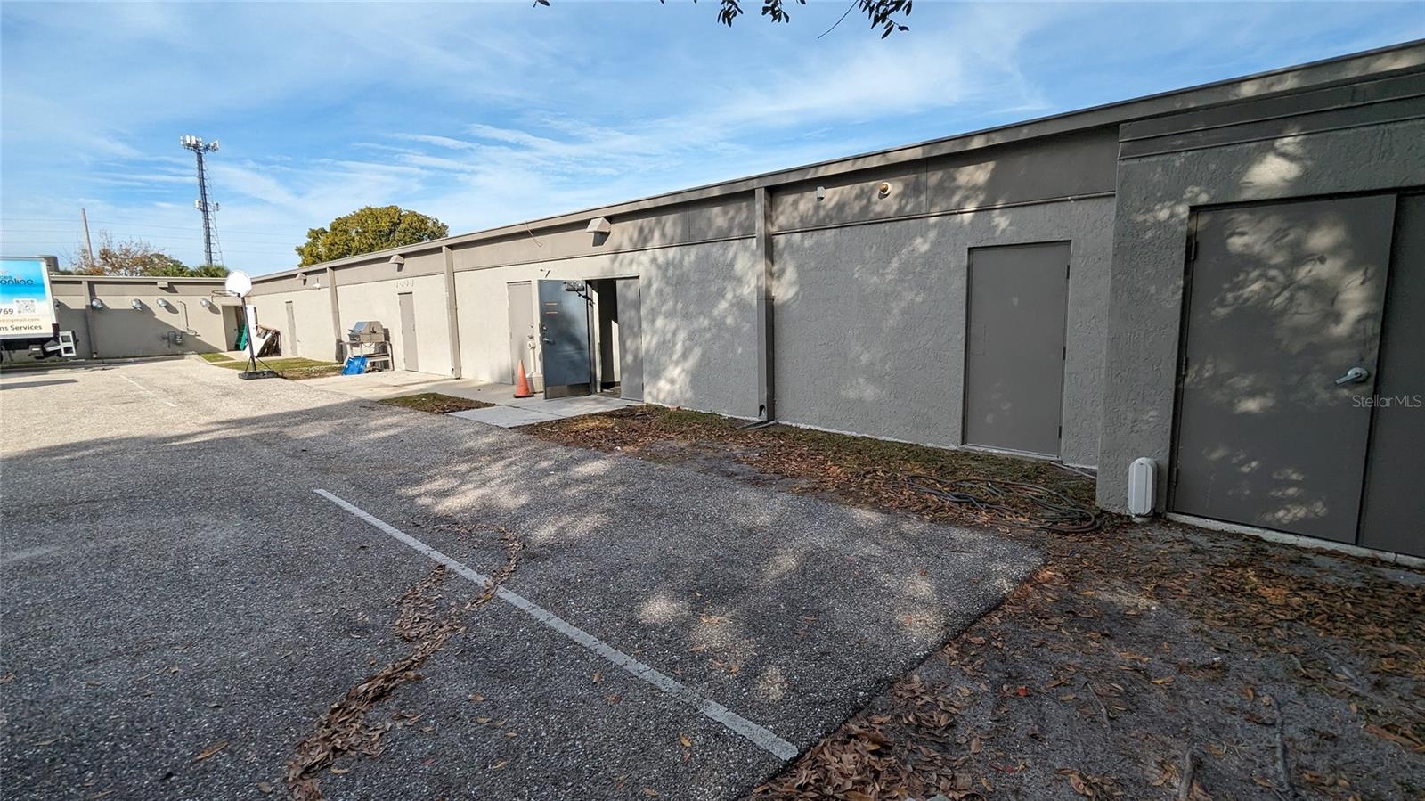 MONTEREY - Commercial Lease