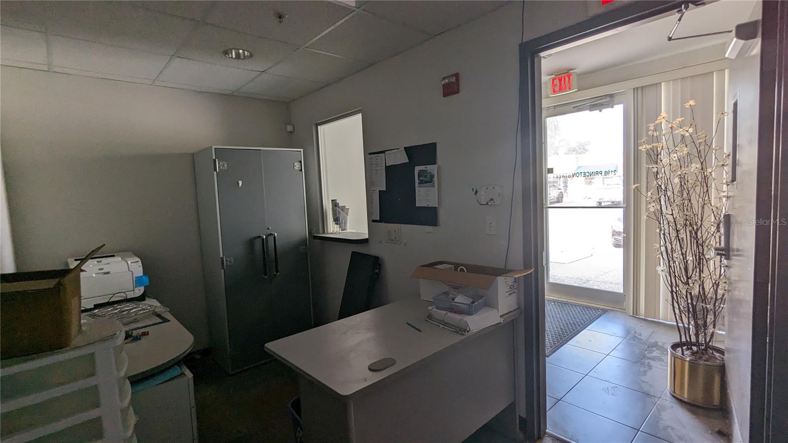 MONTEREY - Commercial Lease