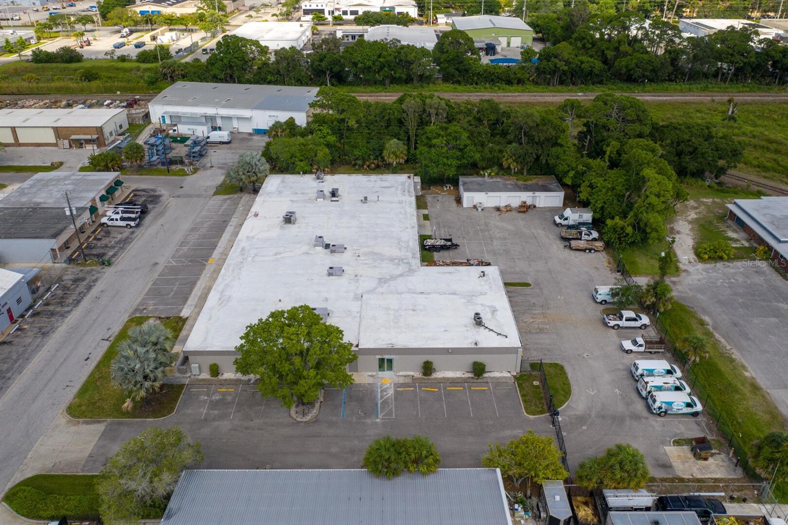 MONTEREY - Commercial Lease