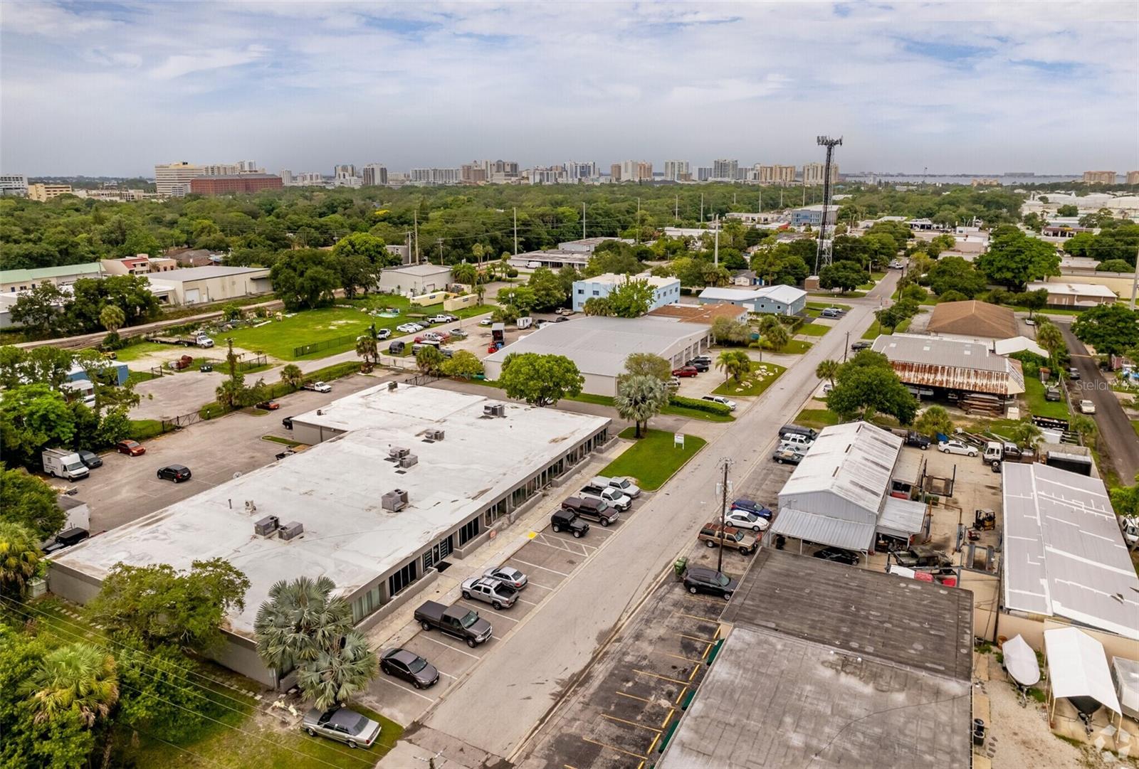 MONTEREY - Commercial Lease