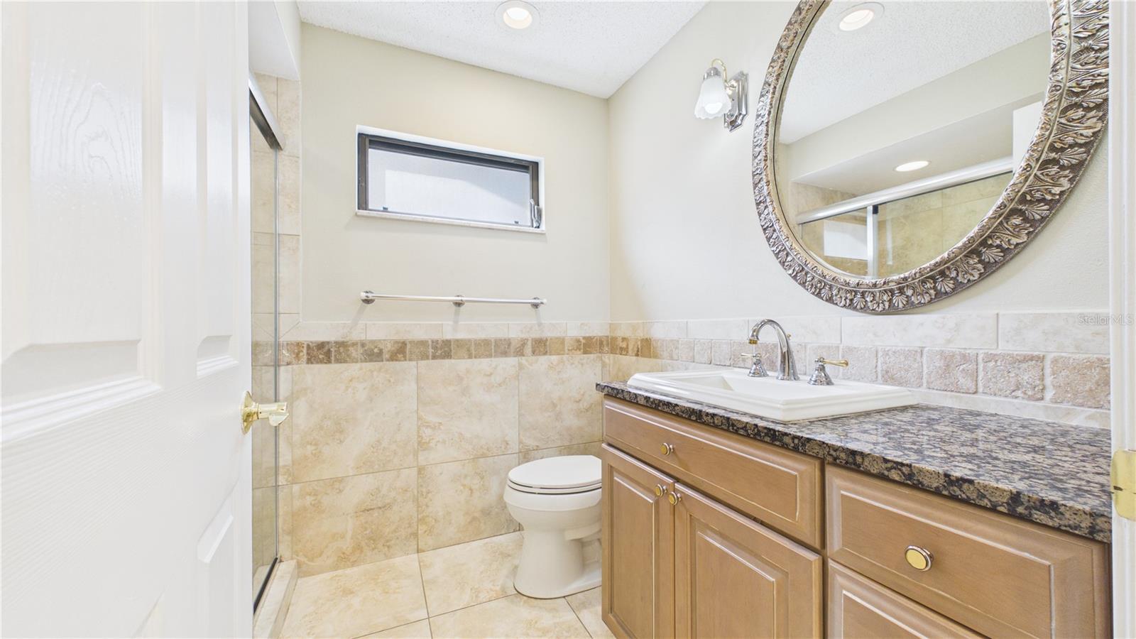 DEL ROBLES - Residential