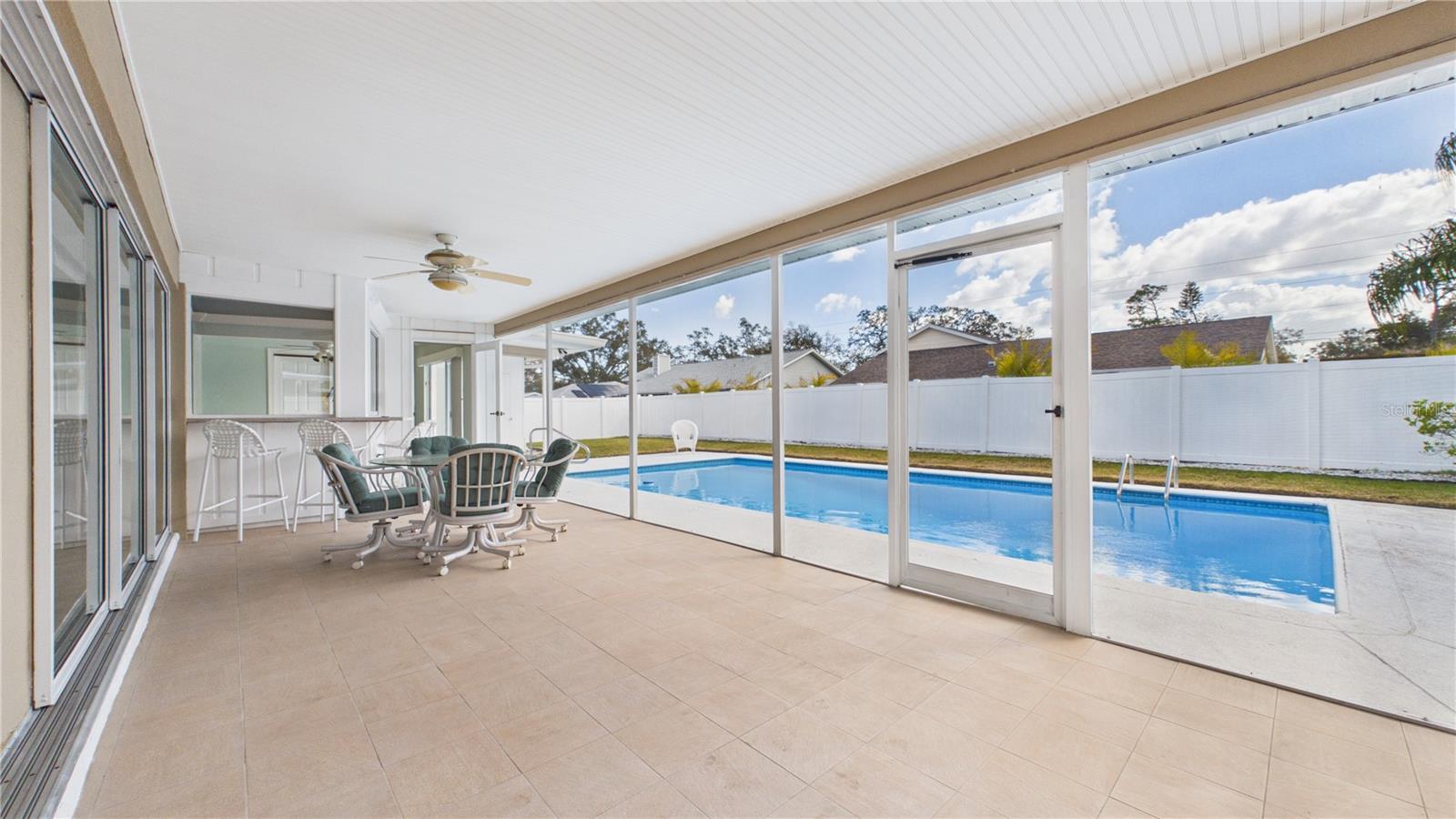 DEL ROBLES - Residential