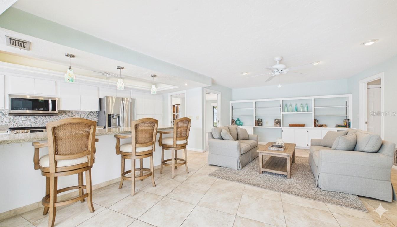 DEL ROBLES - Residential