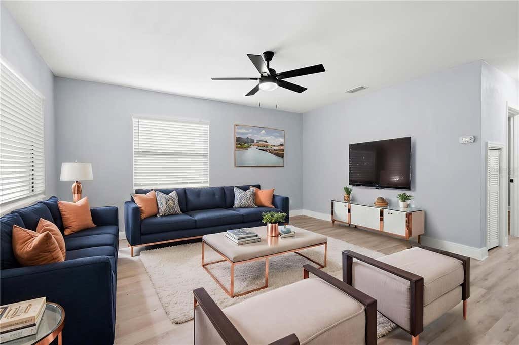 Photo of 3921 W Gray Street, Tampa, FL 33609 (MLS # TB8543305)