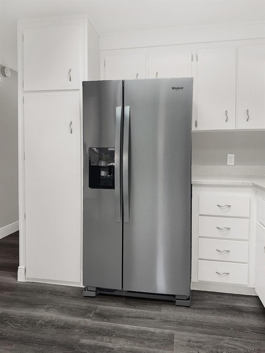 ZELLWOOD STATION / BANBURY VILLAGE CONDO - Residential