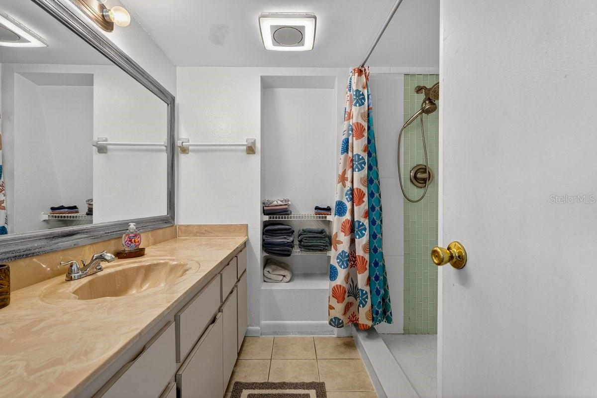 BAHAMIAN CLUB UNITS 01-03 INC - Residential