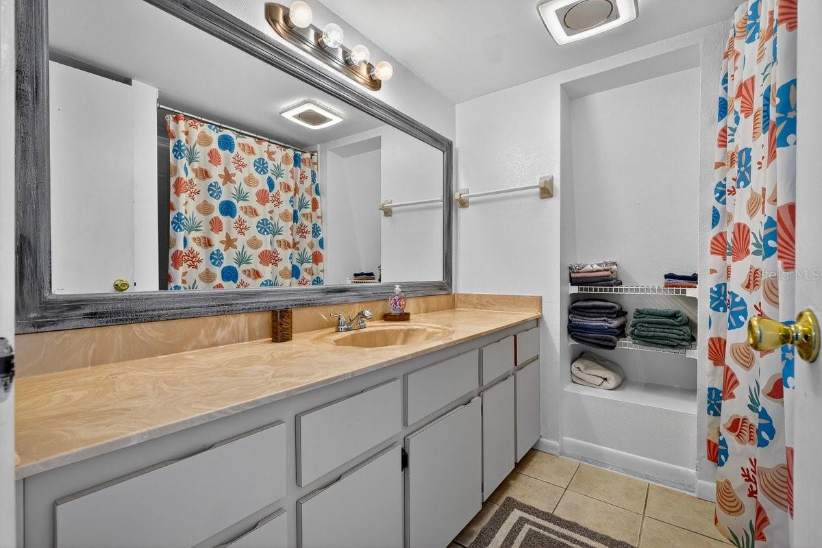 BAHAMIAN CLUB UNITS 01-03 INC - Residential