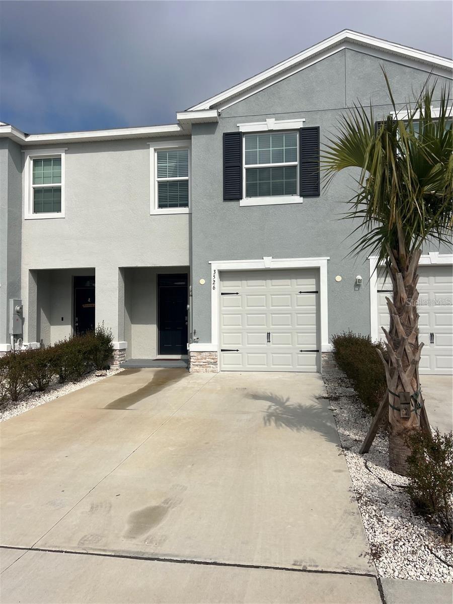 VARREA PH 1 - Residential Lease