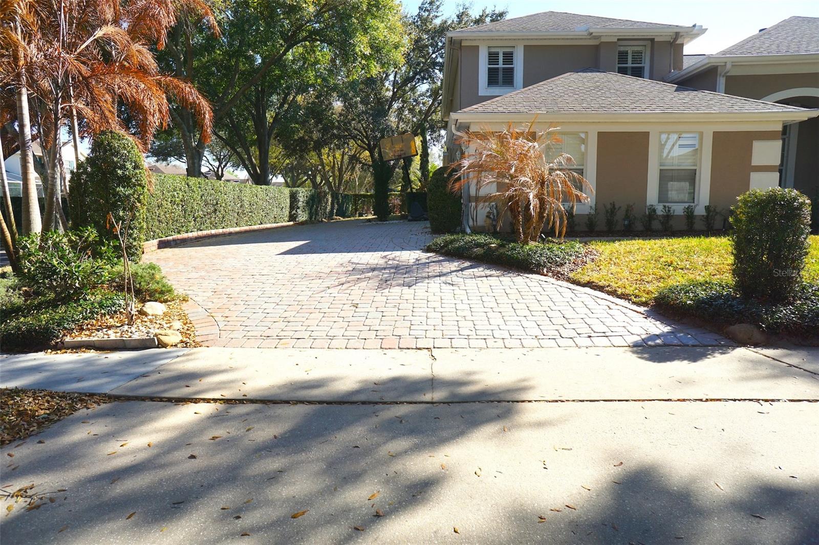 Casas a venda 1 - Jen Dantas 7904 WESTMINSTER ABBEY BOULEVARD