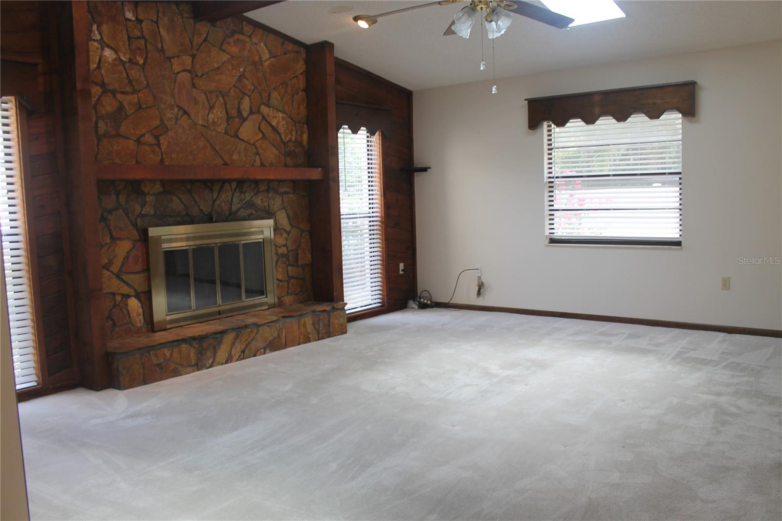 8513 WINTER HAVEN DRIVE