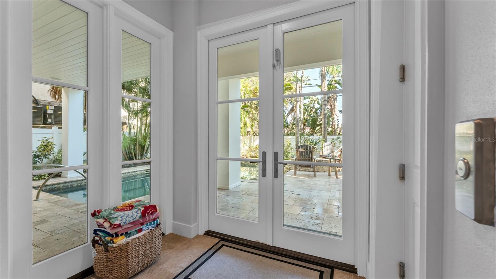 CARLOUEL - Residential