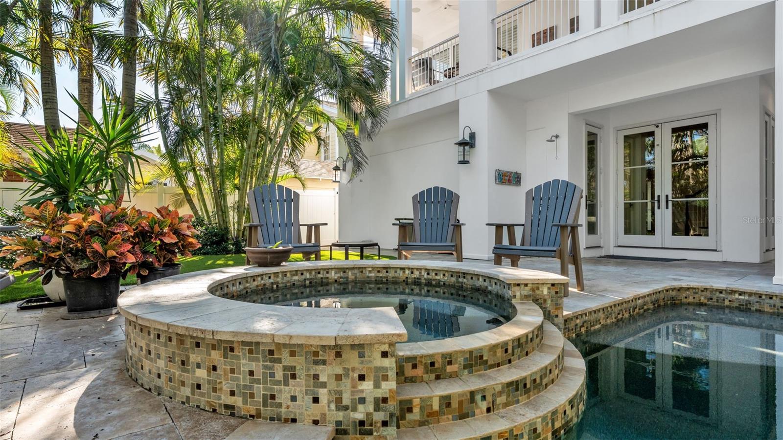 CARLOUEL - Residential