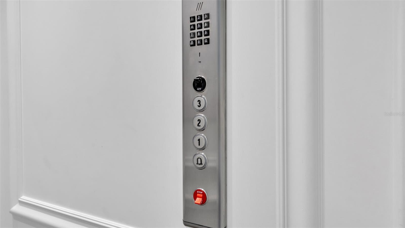 CARLOUEL - Residential