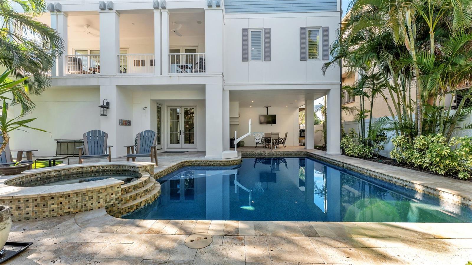 CARLOUEL - Residential