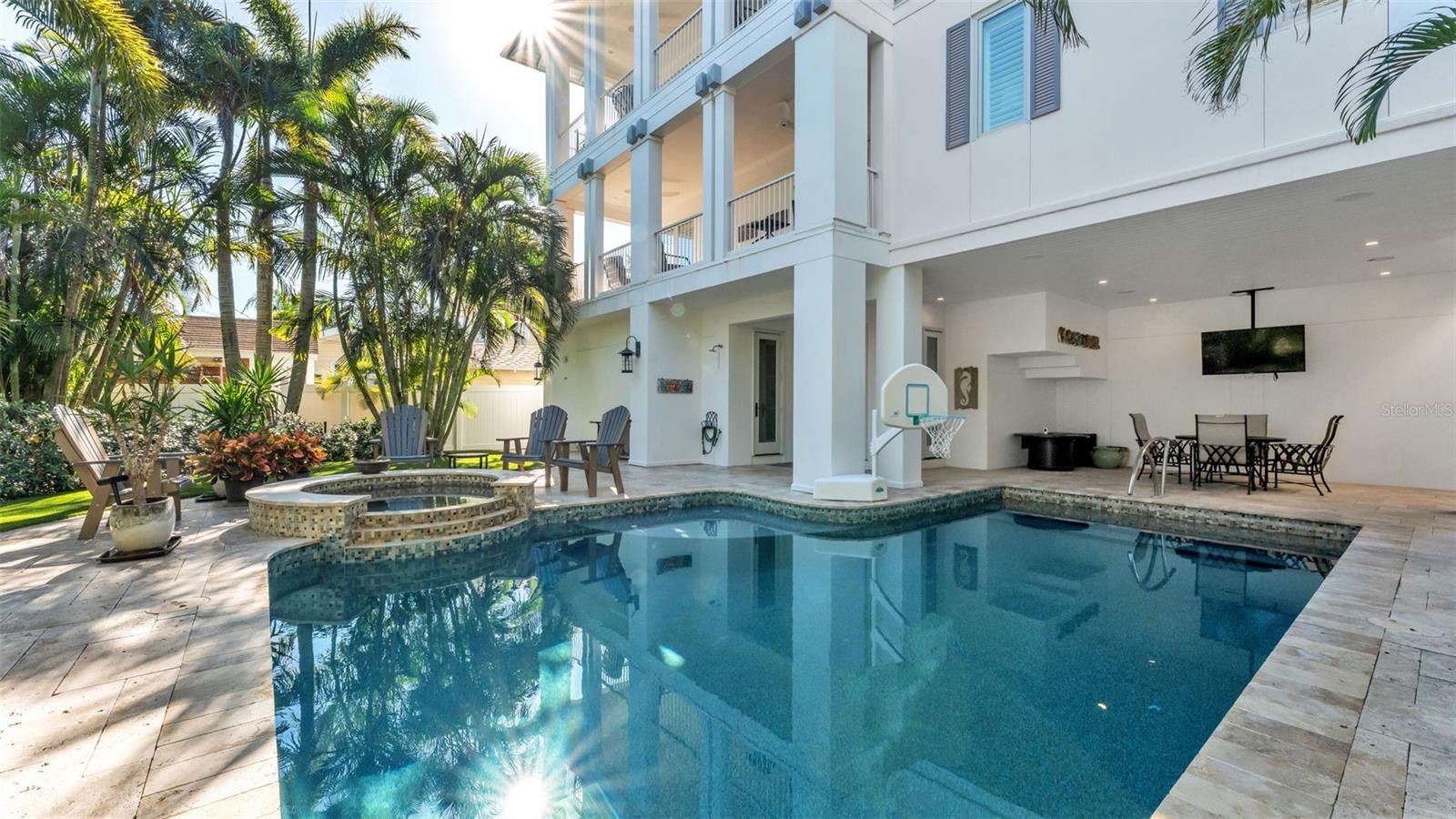 CARLOUEL - Residential