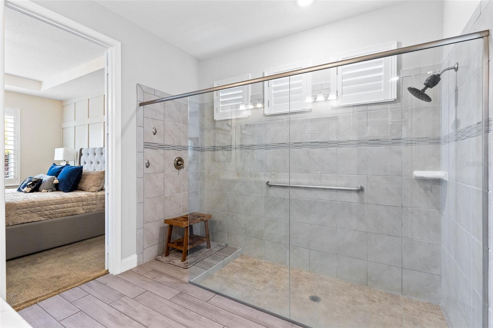 LAKESHORE/WEKIVA - Residential